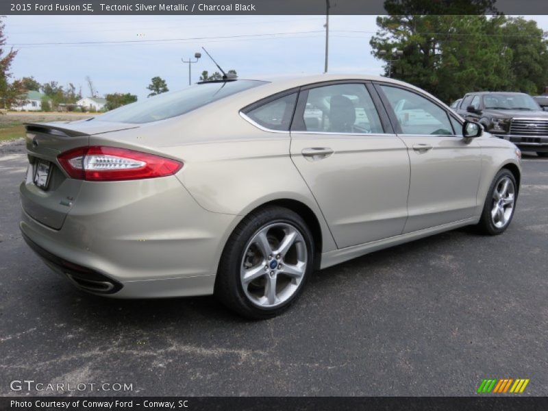 Tectonic Silver Metallic / Charcoal Black 2015 Ford Fusion SE