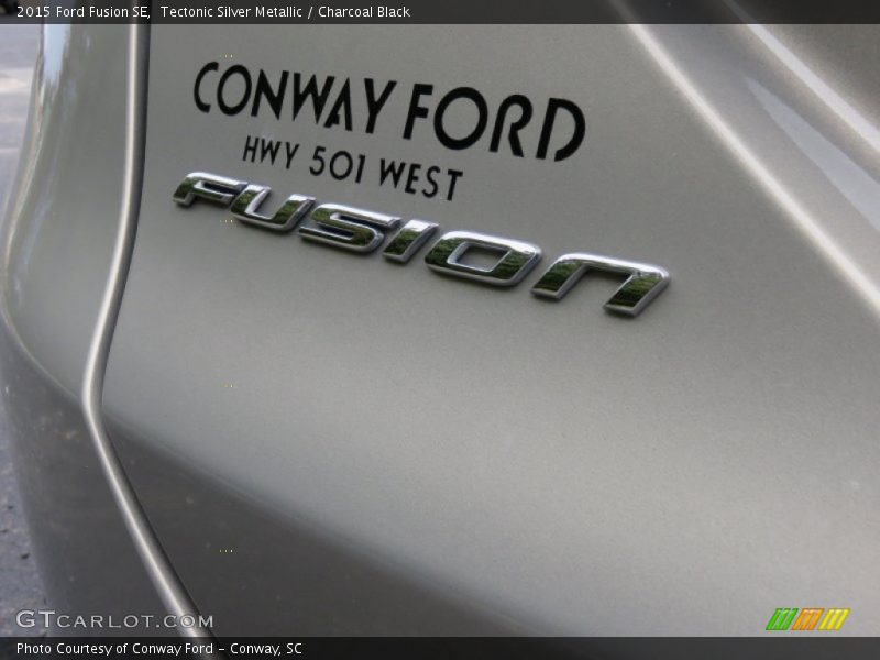 Tectonic Silver Metallic / Charcoal Black 2015 Ford Fusion SE