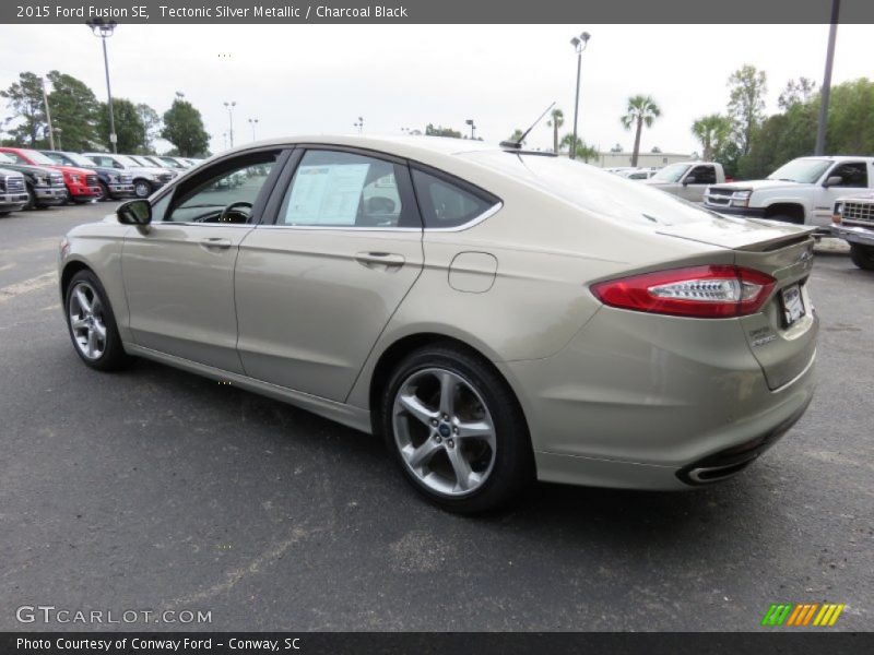 Tectonic Silver Metallic / Charcoal Black 2015 Ford Fusion SE
