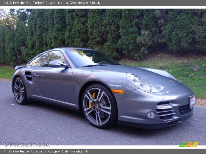 Front 3/4 View of 2012 911 Turbo S Coupe