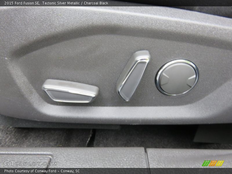 Tectonic Silver Metallic / Charcoal Black 2015 Ford Fusion SE