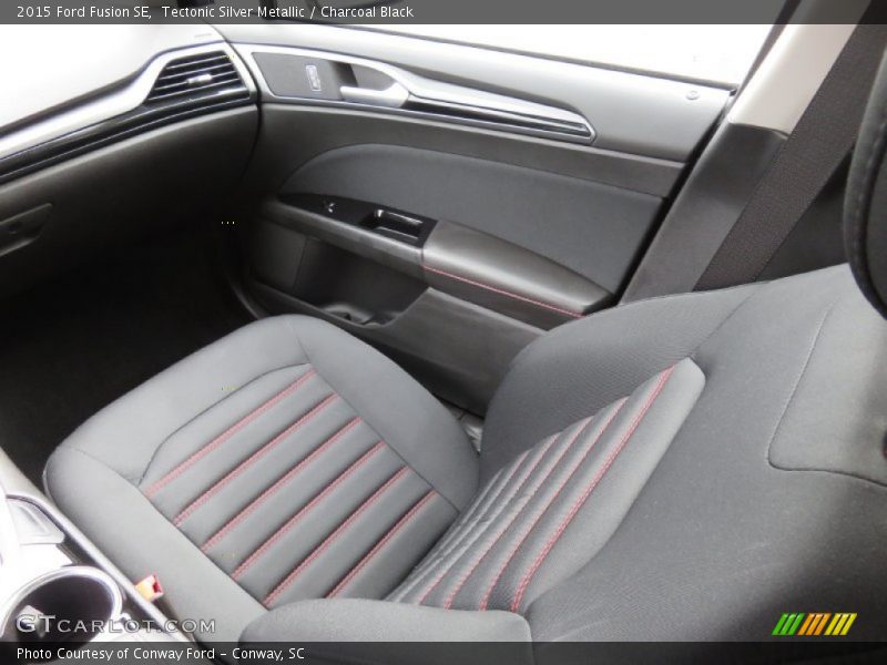 Tectonic Silver Metallic / Charcoal Black 2015 Ford Fusion SE