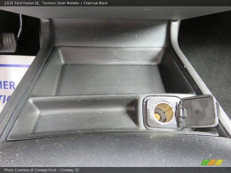 Tectonic Silver Metallic / Charcoal Black 2015 Ford Fusion SE