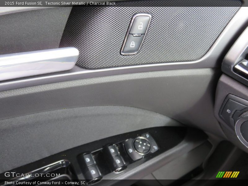 Tectonic Silver Metallic / Charcoal Black 2015 Ford Fusion SE