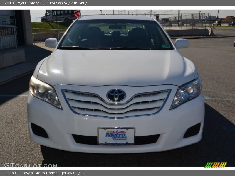 Super White / Ash Gray 2010 Toyota Camry LE