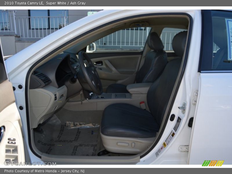 Super White / Ash Gray 2010 Toyota Camry LE