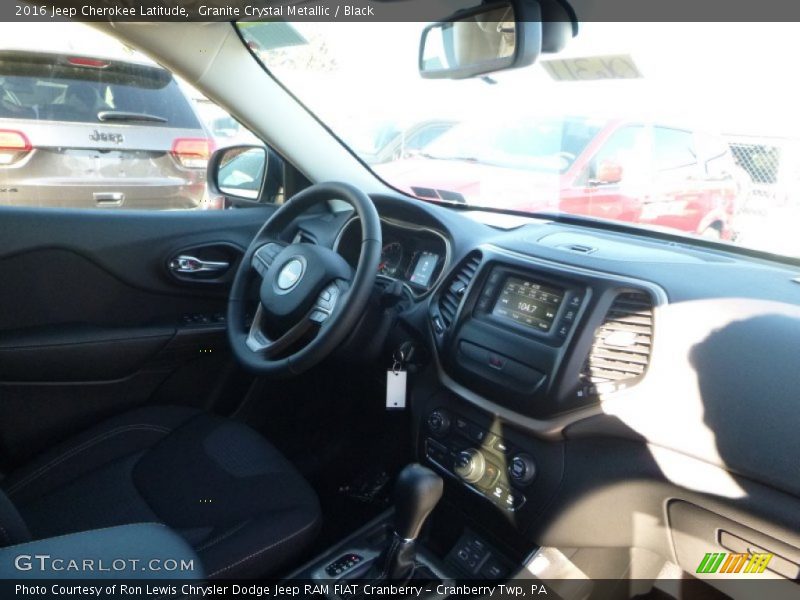 Granite Crystal Metallic / Black 2016 Jeep Cherokee Latitude