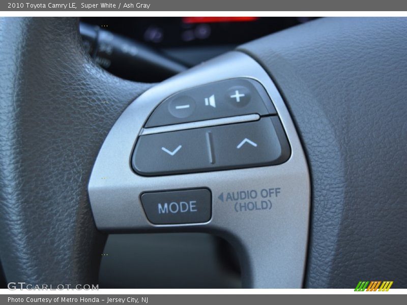 Super White / Ash Gray 2010 Toyota Camry LE