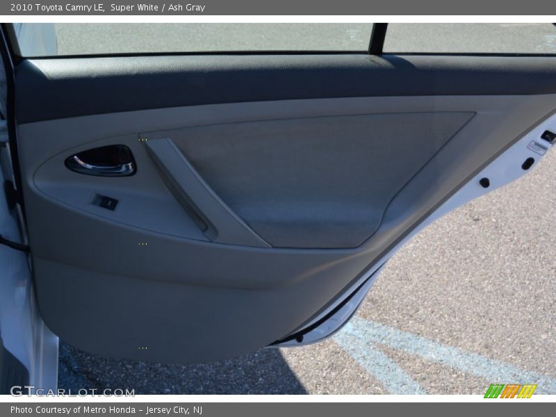Super White / Ash Gray 2010 Toyota Camry LE