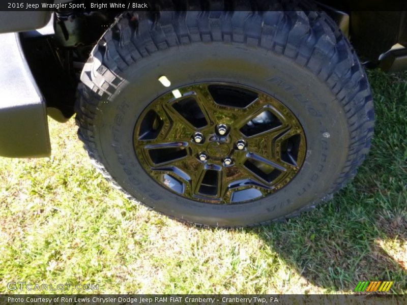 Bright White / Black 2016 Jeep Wrangler Sport