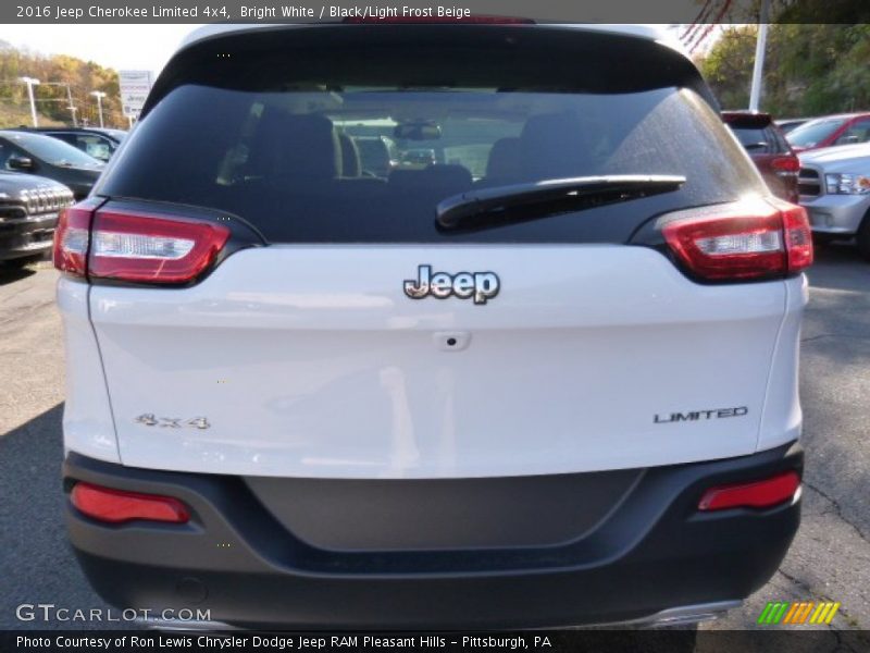 Bright White / Black/Light Frost Beige 2016 Jeep Cherokee Limited 4x4