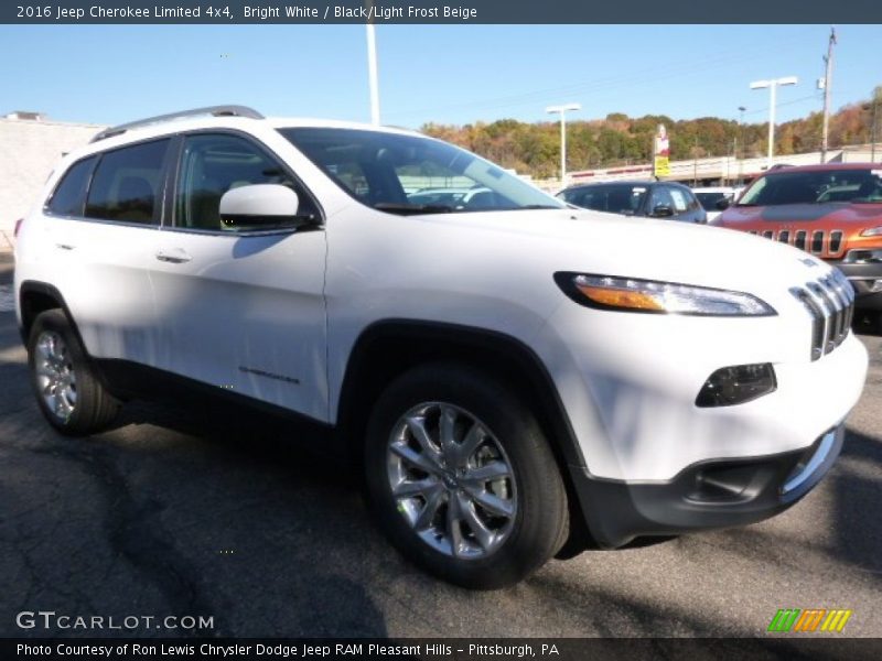Bright White / Black/Light Frost Beige 2016 Jeep Cherokee Limited 4x4