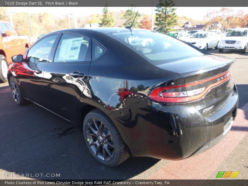 Pitch Black / Black 2016 Dodge Dart SE