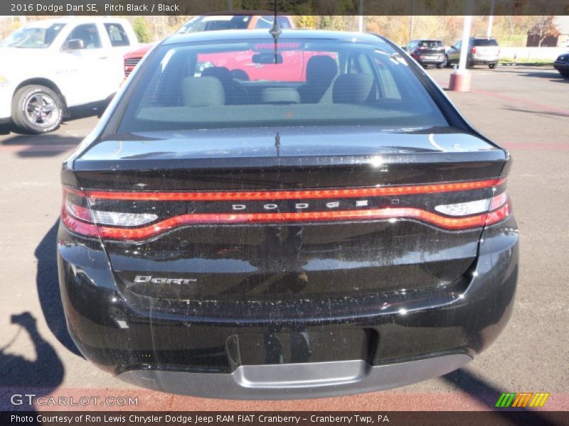 Pitch Black / Black 2016 Dodge Dart SE