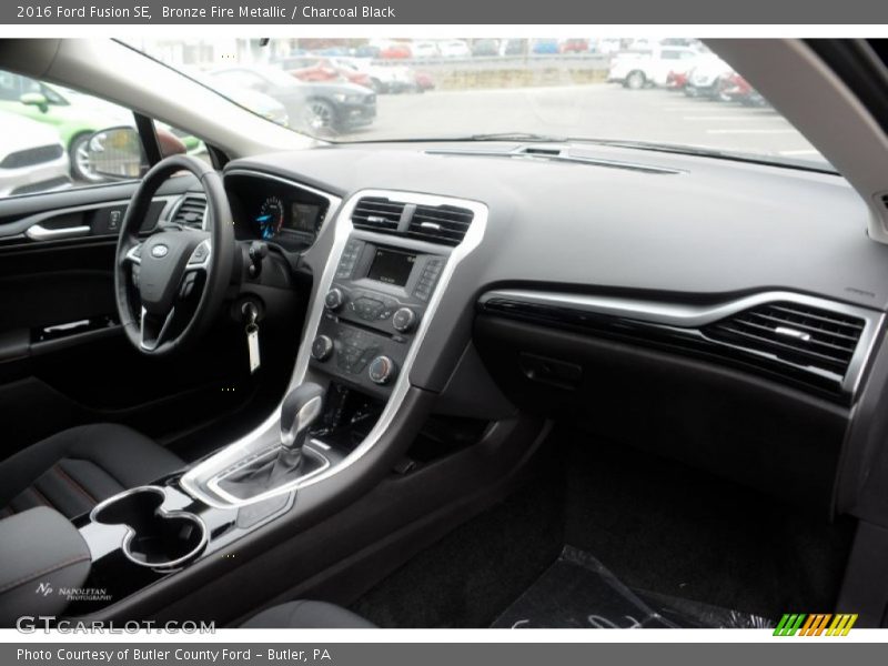 Bronze Fire Metallic / Charcoal Black 2016 Ford Fusion SE