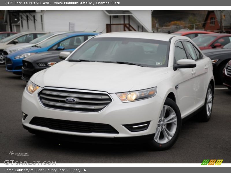 White Platinum Metallic / Charcoal Black 2015 Ford Taurus SEL AWD