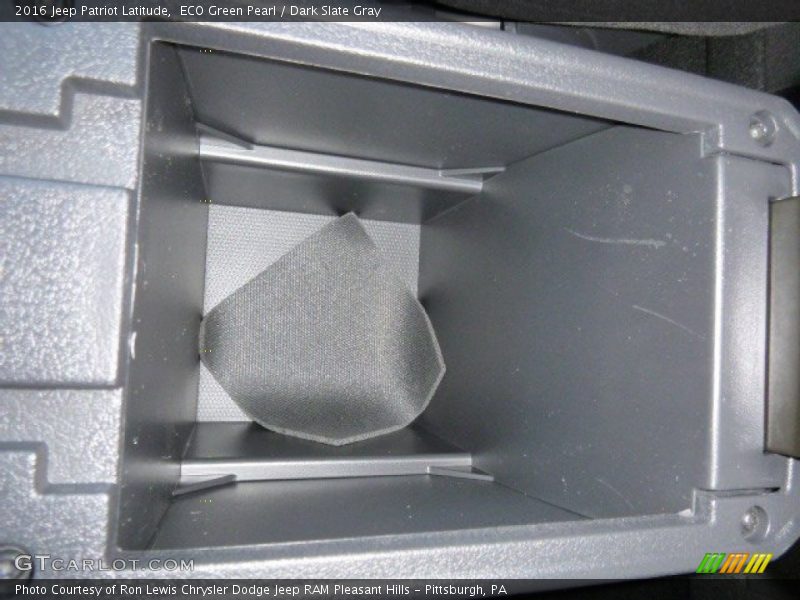 ECO Green Pearl / Dark Slate Gray 2016 Jeep Patriot Latitude