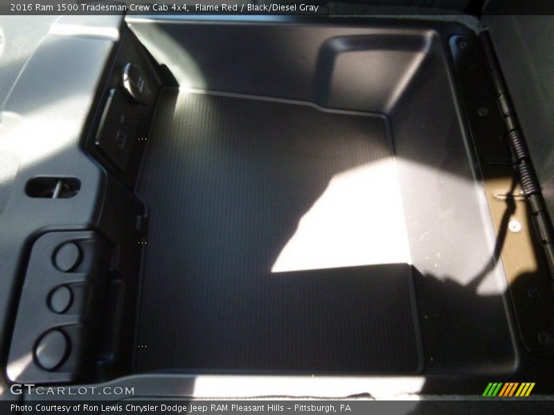 Flame Red / Black/Diesel Gray 2016 Ram 1500 Tradesman Crew Cab 4x4