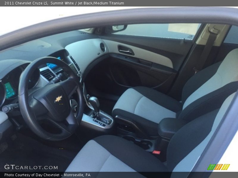 Summit White / Jet Black/Medium Titanium 2011 Chevrolet Cruze LS