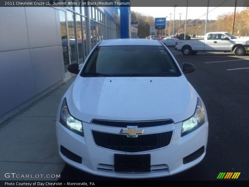 Summit White / Jet Black/Medium Titanium 2011 Chevrolet Cruze LS