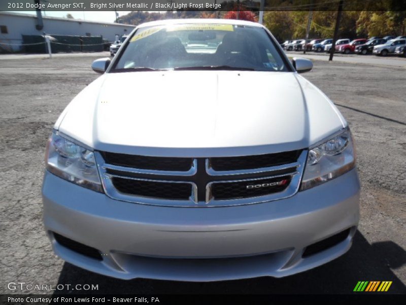 Bright Silver Metallic / Black/Light Frost Beige 2012 Dodge Avenger SXT