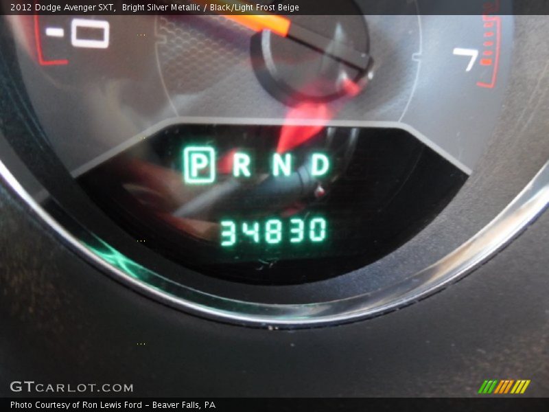 Bright Silver Metallic / Black/Light Frost Beige 2012 Dodge Avenger SXT