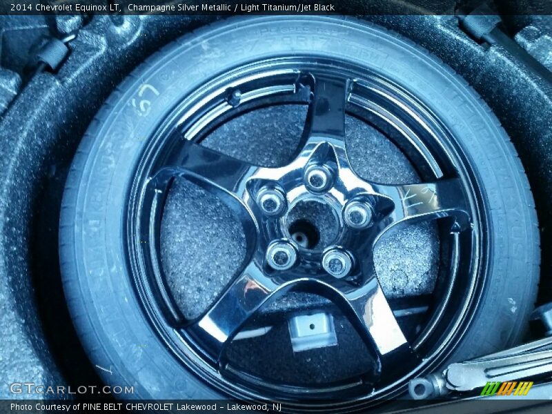 Champagne Silver Metallic / Light Titanium/Jet Black 2014 Chevrolet Equinox LT