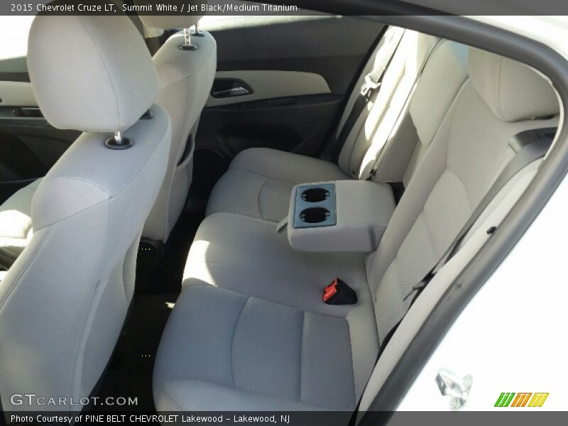 Summit White / Jet Black/Medium Titanium 2015 Chevrolet Cruze LT