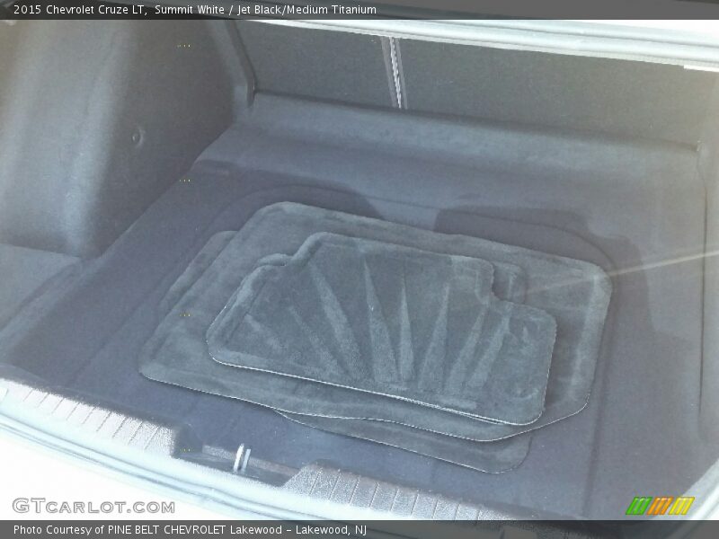Summit White / Jet Black/Medium Titanium 2015 Chevrolet Cruze LT