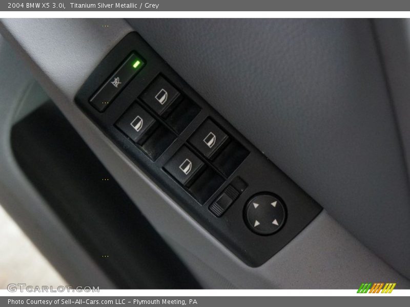 Titanium Silver Metallic / Grey 2004 BMW X5 3.0i