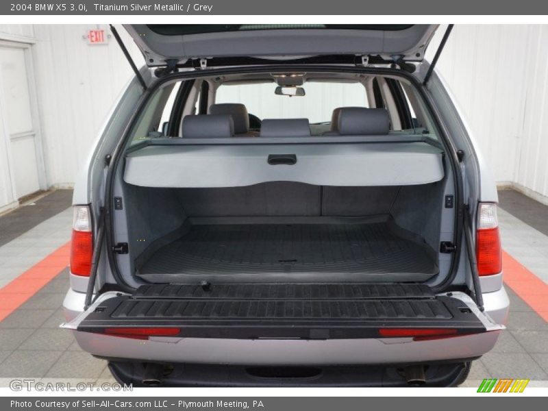 Titanium Silver Metallic / Grey 2004 BMW X5 3.0i