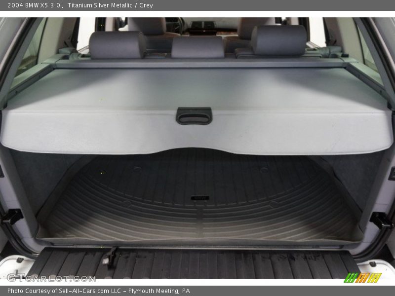 Titanium Silver Metallic / Grey 2004 BMW X5 3.0i