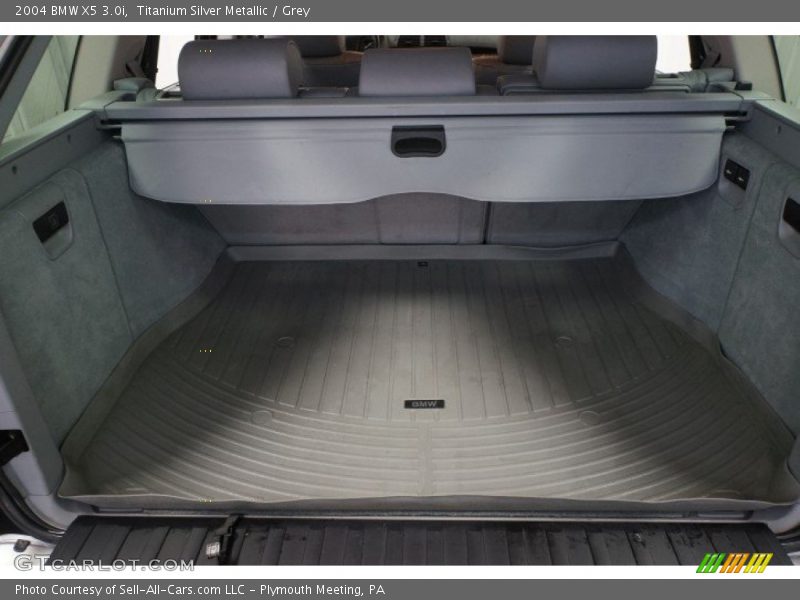 Titanium Silver Metallic / Grey 2004 BMW X5 3.0i