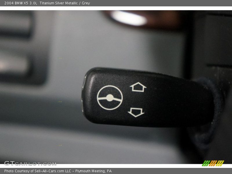Titanium Silver Metallic / Grey 2004 BMW X5 3.0i