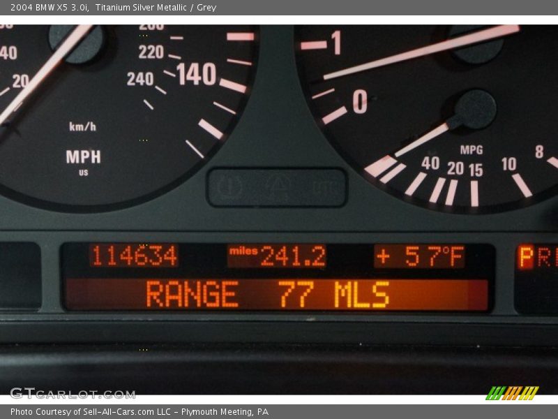 Titanium Silver Metallic / Grey 2004 BMW X5 3.0i
