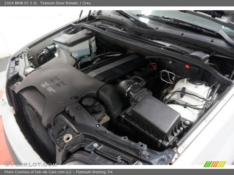 Titanium Silver Metallic / Grey 2004 BMW X5 3.0i