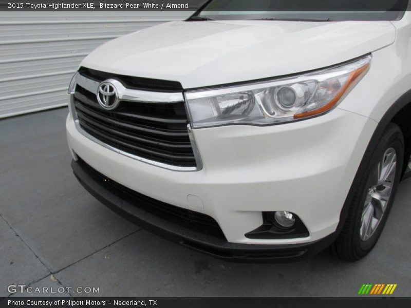 Blizzard Pearl White / Almond 2015 Toyota Highlander XLE