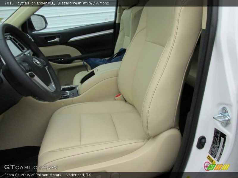 Blizzard Pearl White / Almond 2015 Toyota Highlander XLE
