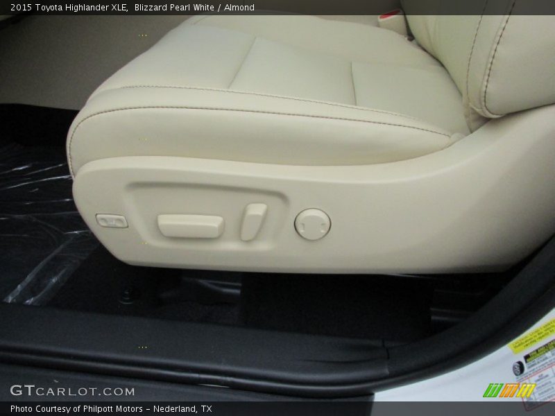Blizzard Pearl White / Almond 2015 Toyota Highlander XLE