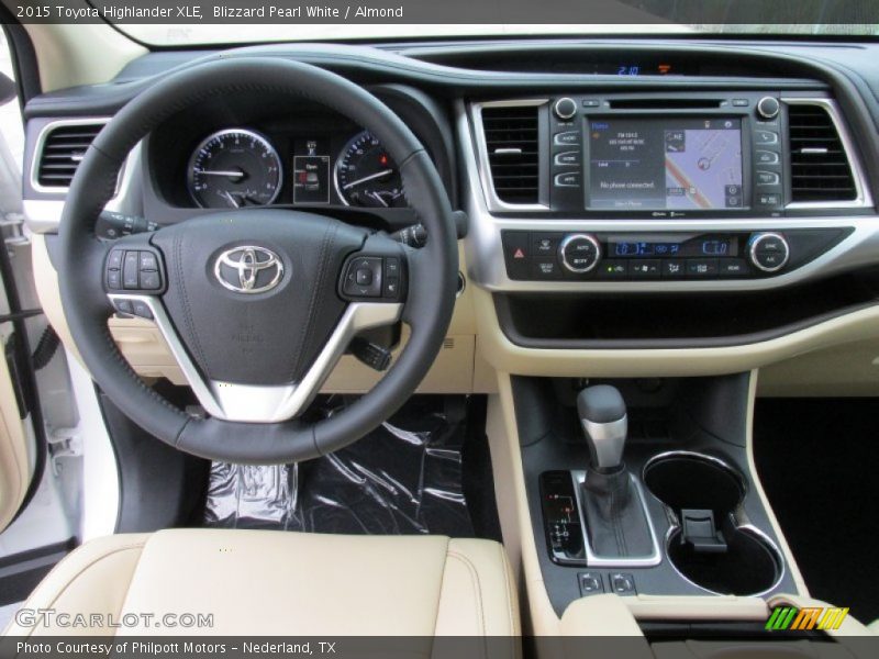 Blizzard Pearl White / Almond 2015 Toyota Highlander XLE