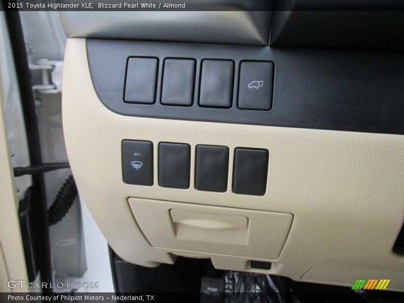 Blizzard Pearl White / Almond 2015 Toyota Highlander XLE