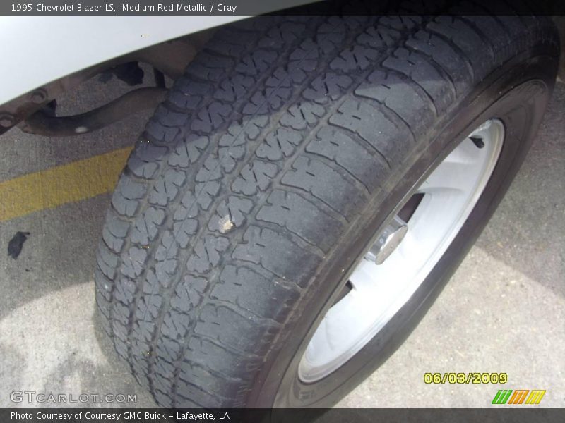 Medium Red Metallic / Gray 1995 Chevrolet Blazer LS
