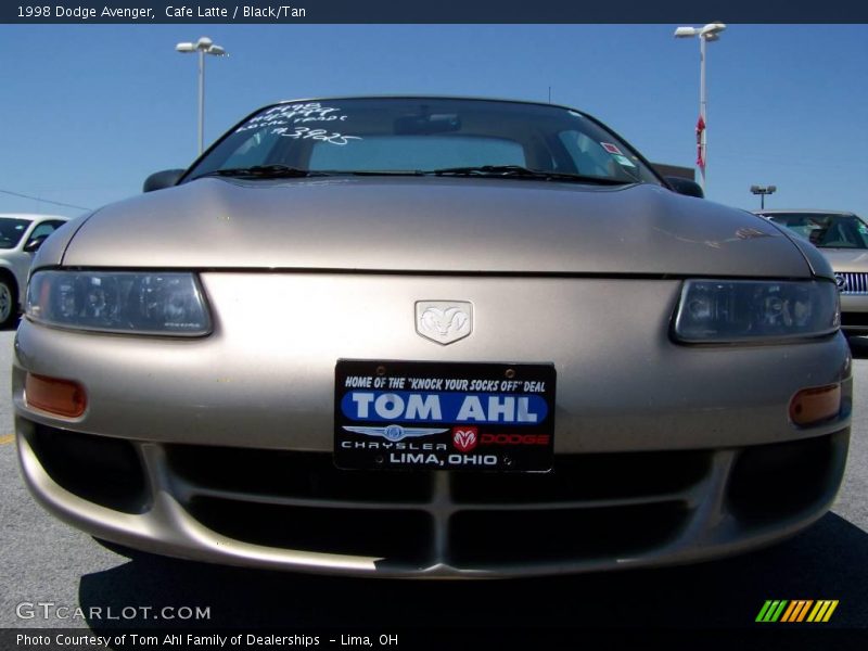 Cafe Latte / Black/Tan 1998 Dodge Avenger