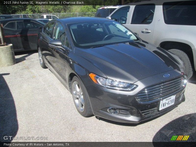 Magnetic Metallic / Charcoal Black 2015 Ford Fusion SE
