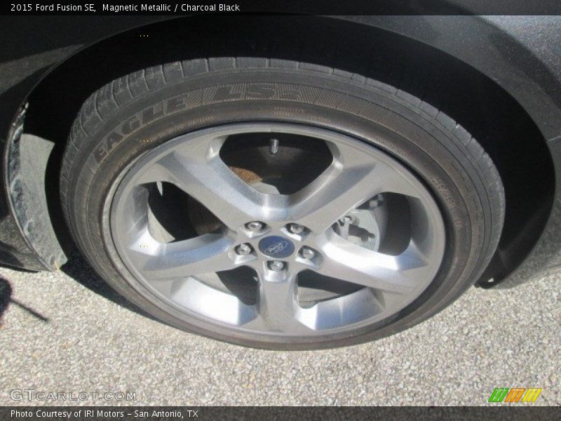 Magnetic Metallic / Charcoal Black 2015 Ford Fusion SE