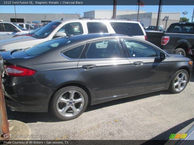 Magnetic Metallic / Charcoal Black 2015 Ford Fusion SE