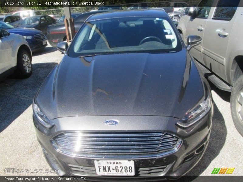 Magnetic Metallic / Charcoal Black 2015 Ford Fusion SE