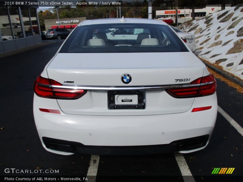 Alpine White / Ivory White 2016 BMW 7 Series 750i xDrive Sedan