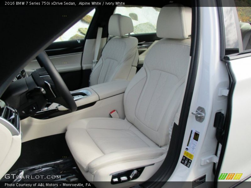 Front Seat of 2016 7 Series 750i xDrive Sedan