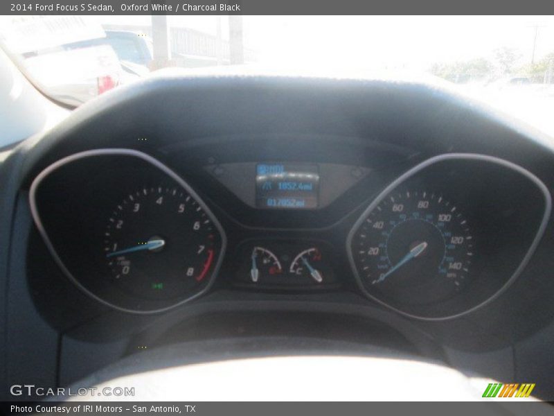 Oxford White / Charcoal Black 2014 Ford Focus S Sedan